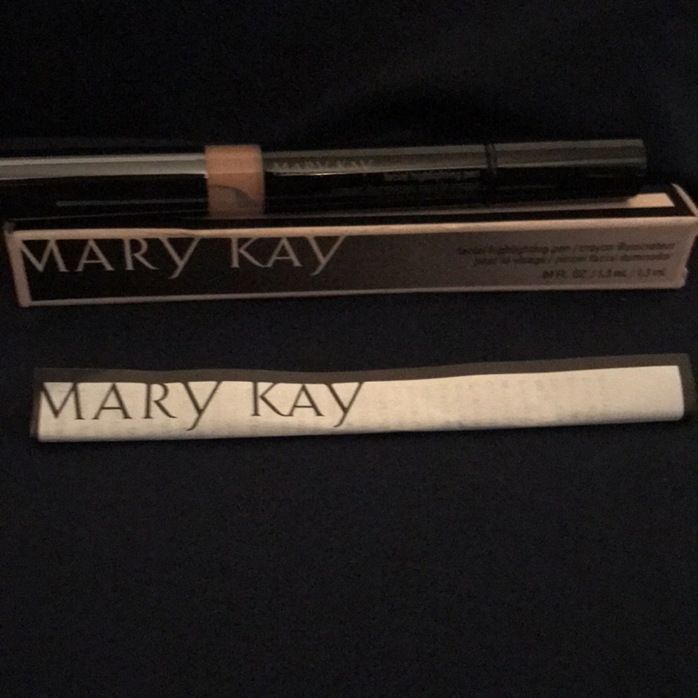 Mary Kay Facial Highlighting Pen- Shade 4